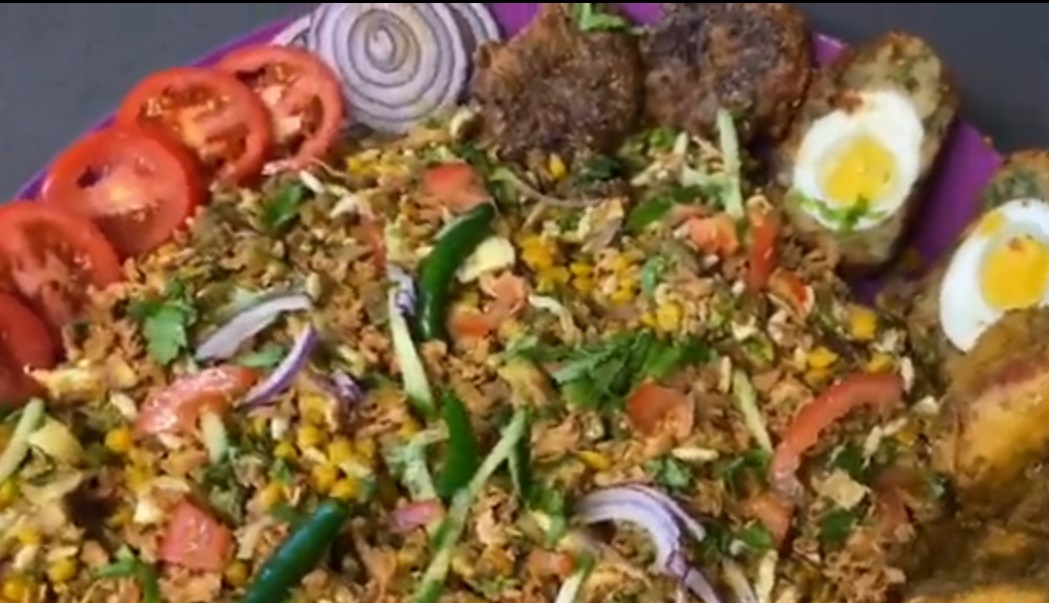 বাবুর্চিকে বিয়ে মোটায় রেকর্ড গড়তে